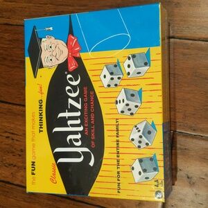 NWT Classic Yahtzee Family Board Game